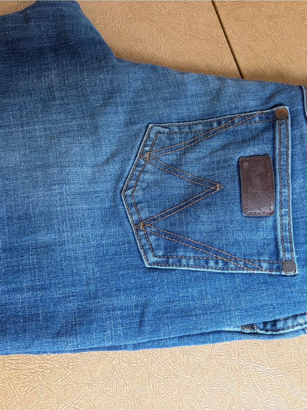 Wrangler Straight Leg Blue Denim Jeans with Back Pocket Patch 14 husky
